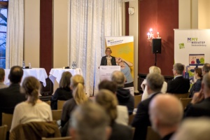 Bild zum Beitrag: Stärkere Regulierung von Social Media gefordert